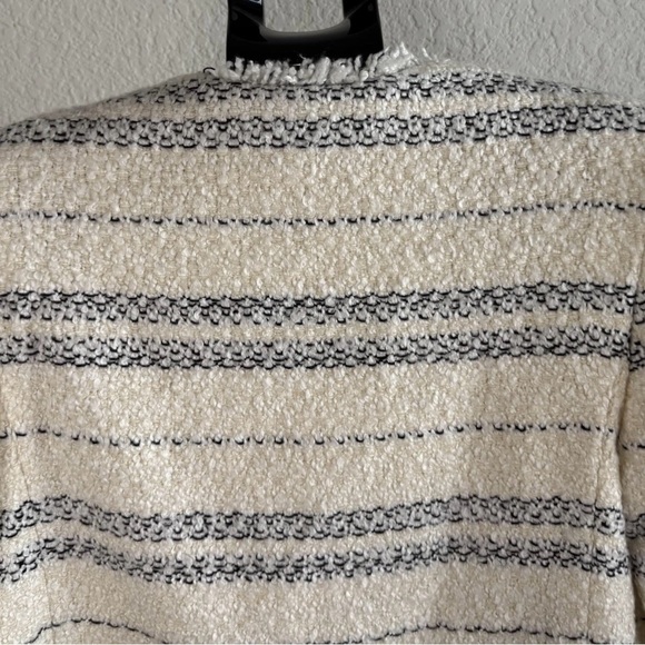 Express NWT Ivory w/Navy Stripes Draped Boucle Blazer Sz M Womens Cozy Cottage - Picture 7 of 9